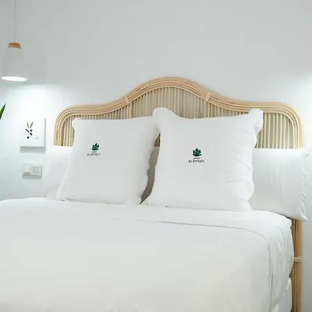Casapuerta El Refugio 게스트하우스 자하라드로아튠스